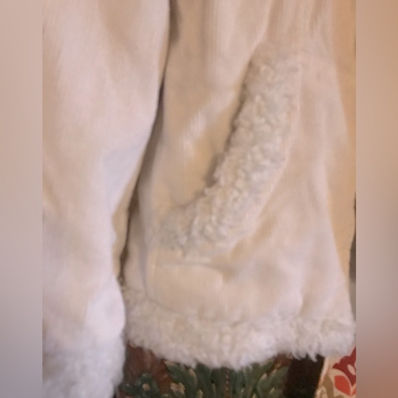 Seventy seven 77💕White corduroy winter coat 💕 - Picture 9 of 10